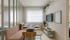 Apartamento Nébias / Pro.a Arquitetos