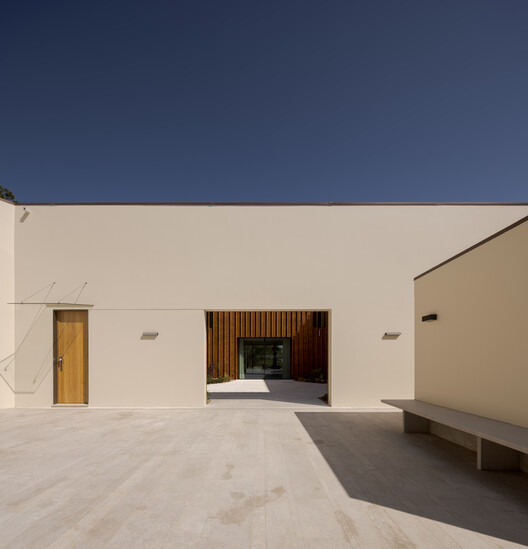 Casa na Beloura / ARX Portugal Arquitectos Casa na Beloura / ARX Portugal Arquitectos - Fotografia de Exterior, Concreto