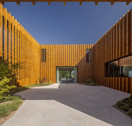 Casa na Beloura / ARX Portugal Arquitectos Casa na Beloura / ARX Portugal Arquitectos - Imagem 6 de 21