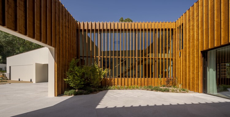 Casa na Beloura / ARX Portugal Arquitectos - Imagem 4 de 21