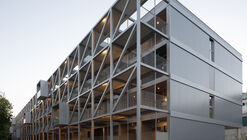 Edificio Residencial de Estudios 24.6 / Pitagoras Group