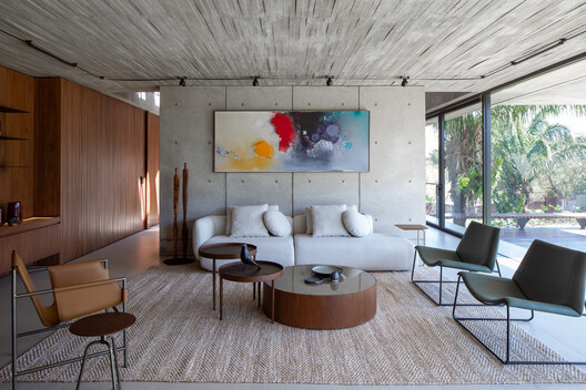 Casa Meraki  / Sommet  - Fotografia de Interiores, Sala de Estar, Sofá, Mesa, Cadeira