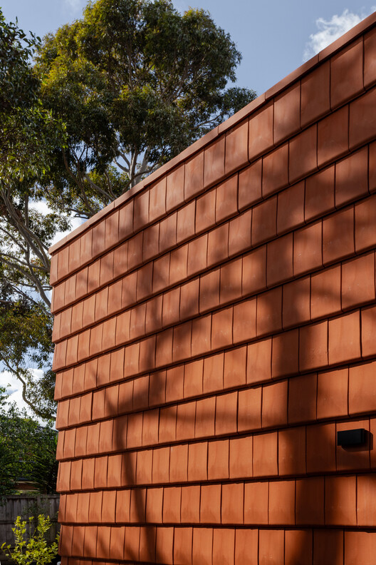 Mahogany House / R ARCHITECTURE - Exterior Photography, Brick