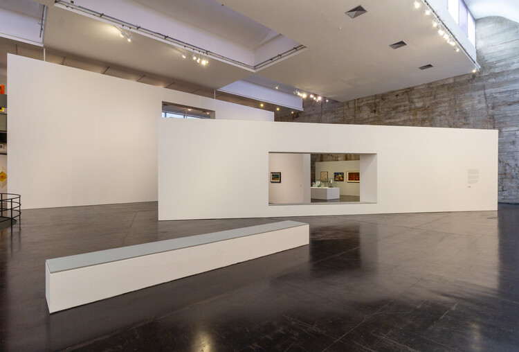 Exposição Gilberto Chateaubriand: uma coleção sensorial / Estúdio Chão - Imagem 6 de 17