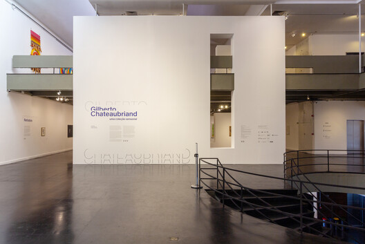 Exposição Gilberto Chateaubriand: uma coleção sensorial / Estúdio Chão - Imagem 7 de 17