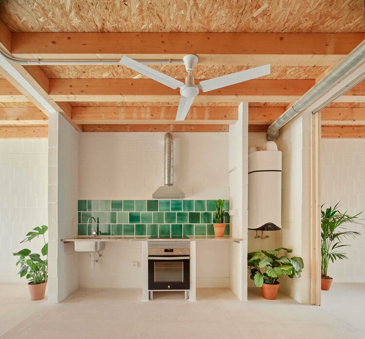 Ses Veles Puigpunyent Homes / Alventosa Morell Arquitectes - Fotografía de interiores, cocina, madera, fijación de vigas