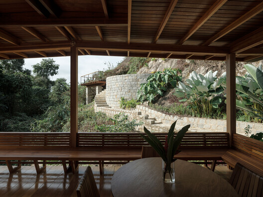 乡间宅邸 / Arquipélago Arquitetos - 室内图, 木头, 露台, 阳台, 梁