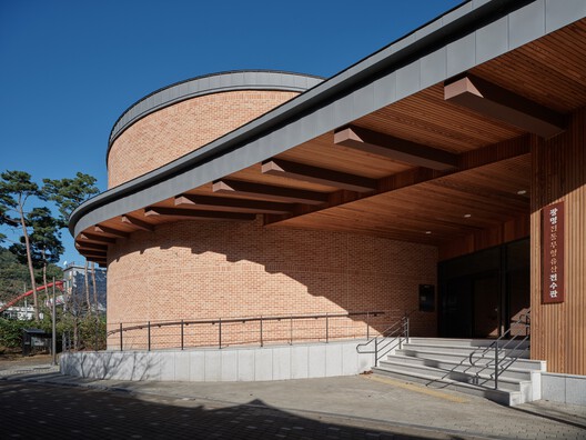 韩国光明市非物质文化遗产中心 / GAGAHOHO Architects 韩国光明市非物质文化遗产中心 / GAGAHOHO Architects - 6 的图像 17