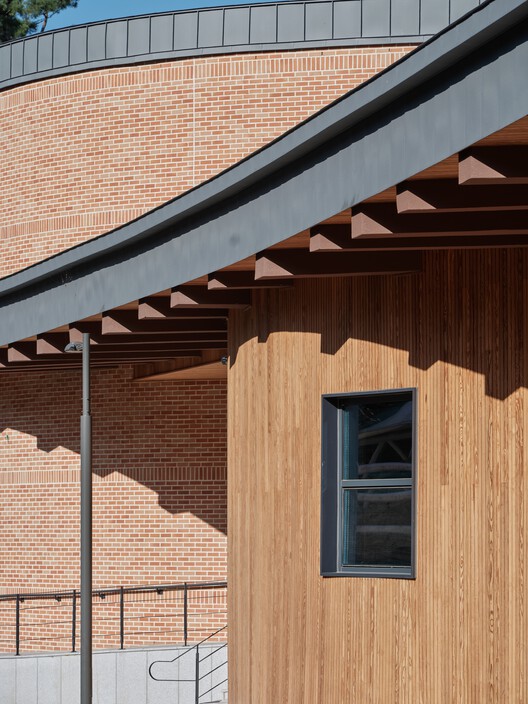 Centro del Patrimonio Cultural Inmaterial/GAGAHOHO Architects - fotografía de interiores, madera, ladrillos