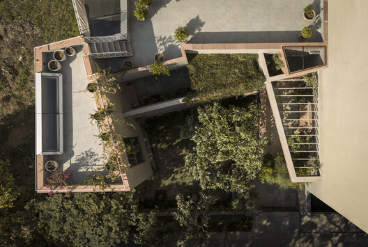 Casa de la Transformación / Studio Juggernaut - Fotografía exterior, Jardín, Balcón, Patio interior