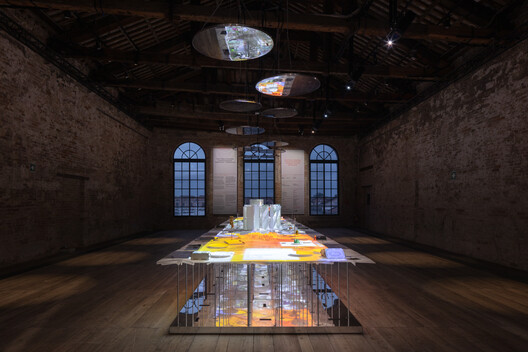 The Singapore Pavilion at the Venice Architecture Biennale Reimagines the City-State as a Dining Table The Singapore Pavilion at the Venice Architecture Biennale Reimagines the City-State as a Dining Table - Image 7 of 25
