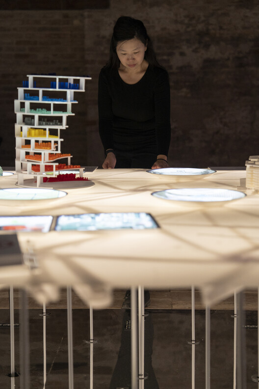 The Singapore Pavilion at the Venice Architecture Biennale Reimagines the City-State as a Dining Table The Singapore Pavilion at the Venice Architecture Biennale Reimagines the City-State as a Dining Table - Image 19 of 25