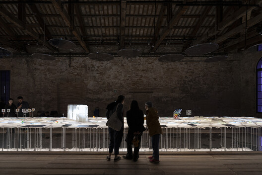 The Singapore Pavilion at the Venice Architecture Biennale Reimagines the City-State as a Dining Table The Singapore Pavilion at the Venice Architecture Biennale Reimagines the City-State as a Dining Table - Image 11 of 25
