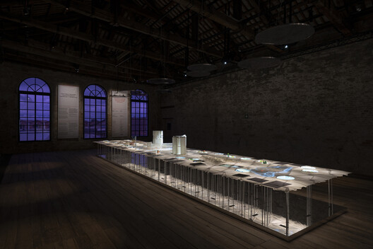 The Singapore Pavilion at the Venice Architecture Biennale Reimagines the City-State as a Dining Table The Singapore Pavilion at the Venice Architecture Biennale Reimagines the City-State as a Dining Table - Image 9 of 25