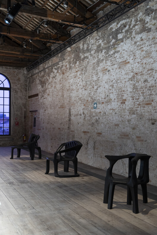 The Singapore Pavilion at the Venice Architecture Biennale Reimagines the City-State as a Dining Table The Singapore Pavilion at the Venice Architecture Biennale Reimagines the City-State as a Dining Table - Image 21 of 25