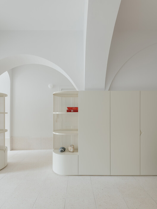 Apartamento en Barão Sabrosa / Aurora Arquitectos - Fotografía interior, Estanterías