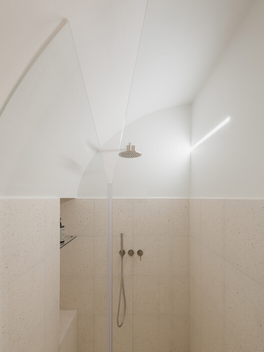 Apartamento en Barão Sabrosa / Aurora Arquitectos - Imagen 21 de 32