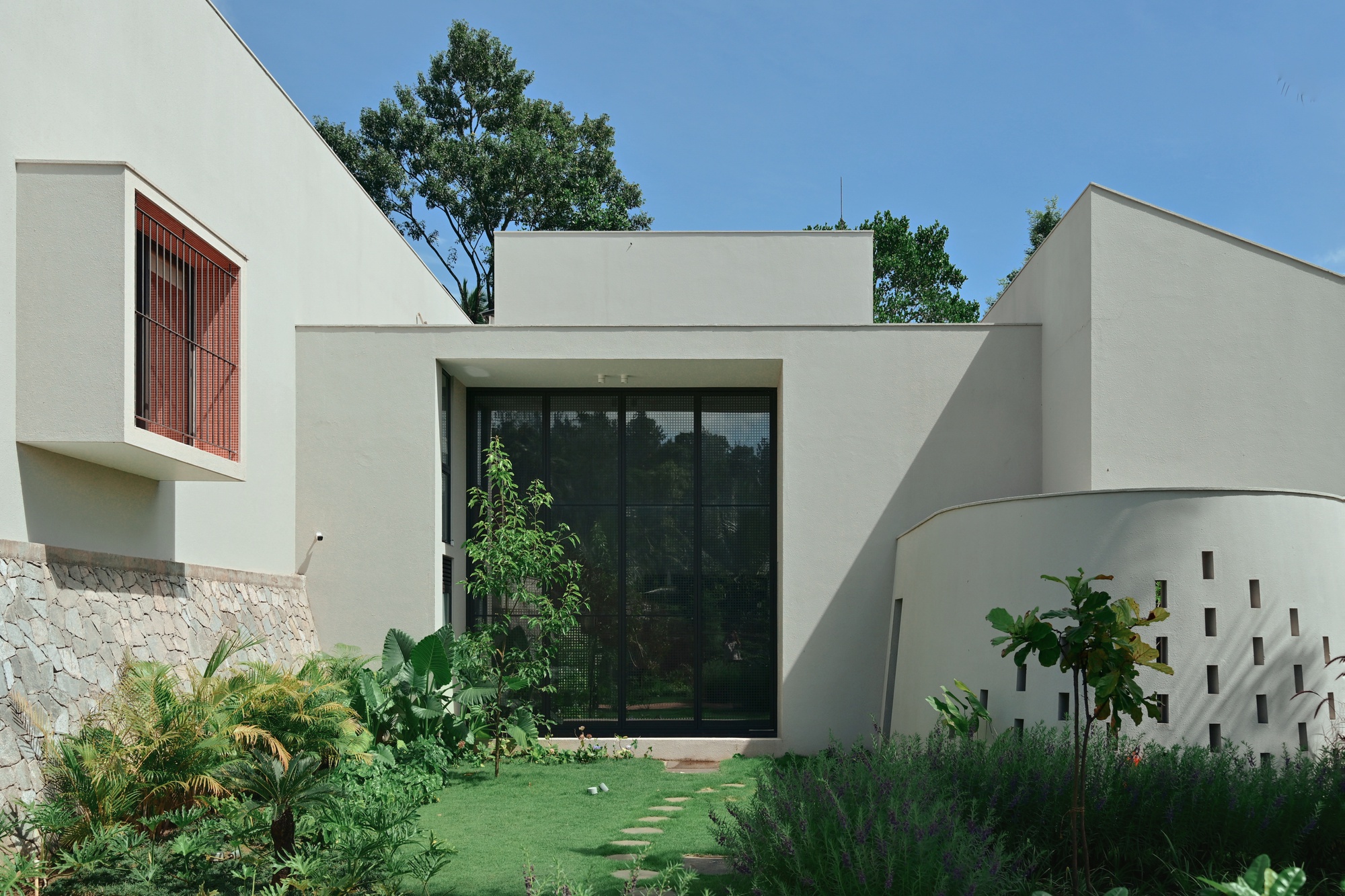 Valley House / SOHO Architects