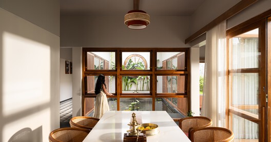 NIVRITI 2.O House / i2a Architects Studio - Interior Photography, Wood, Lighting, Chair, Glass