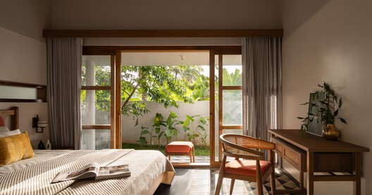 NIVRITI 2.O House / i2a Architects Studio - Interior Photography, Bedroom, Wood, Bed, Chair