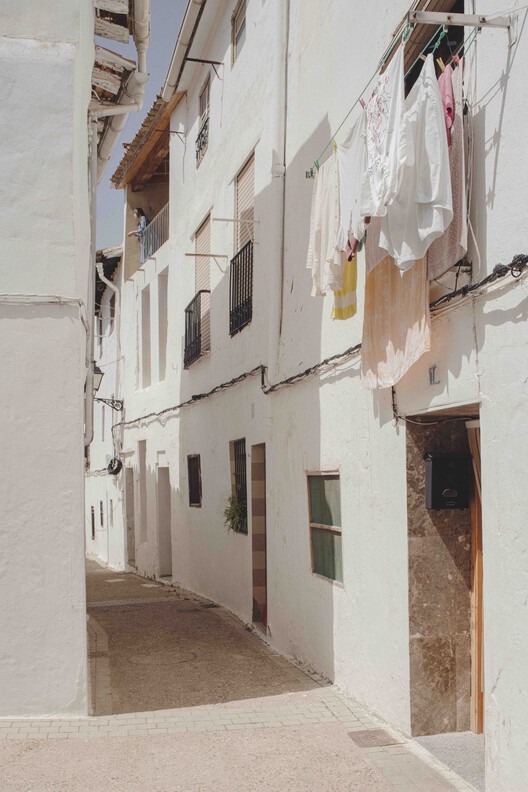 Casa de los Ingleses / Belen Ilarri Studio - Fotografía de interiores, hormigón, balcón