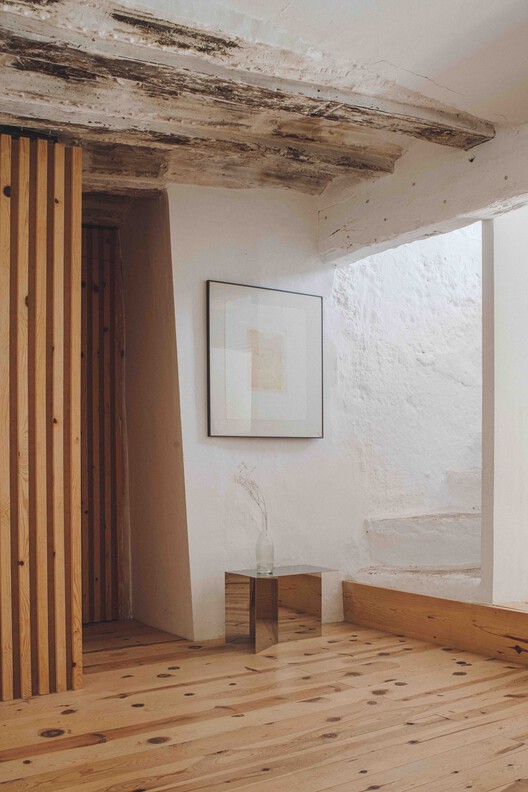 Casa de los Ingleses / Estudio Belen Ilarri - Fotografía de interiores, madera, fijación de vigas