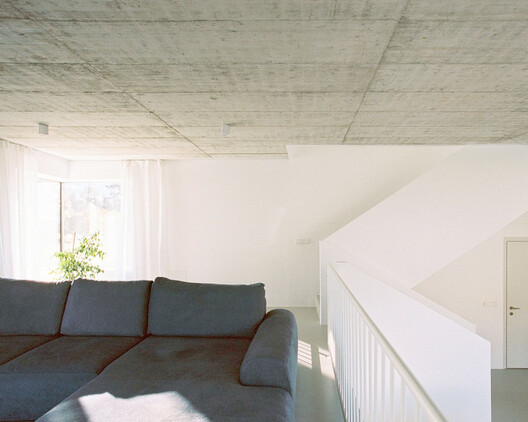 House Koritno / Arhitekti Počivašek Petranovič - Interior Photography, Living Room, Concrete, Beam