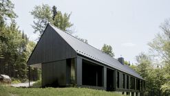 Lac Rougeaud Residence / DKA