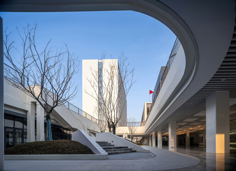 杭州市临平实验中学 / 一方建筑 - 建筑图, 具体的