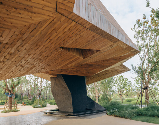 跳舞的小山—武汉麓客岛 / 大料建筑 跳舞的小山—武汉麓客岛 / 大料建筑 - 室内图, 木头