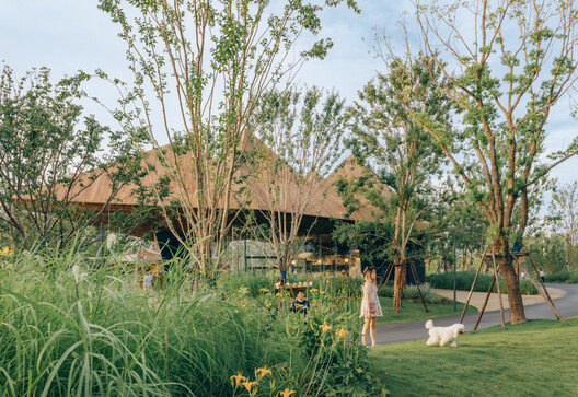 跳舞的小山—武汉麓客岛 / 大料建筑 跳舞的小山—武汉麓客岛 / 大料建筑 - 建筑图, 花园