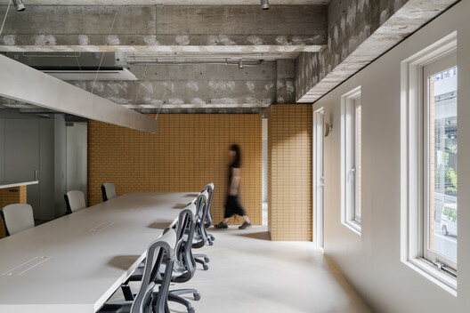 DA OSAKA Branch Tokyo / Reiichi Ikeda Design - Interior Photography, Chair