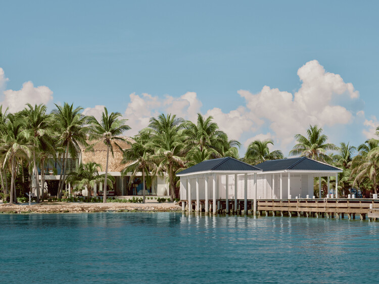 Island Retreat / The Ranch Mine - More Images