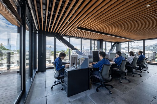 株式会社瑞穂化学总部 / KEY OPERATION INC. / ARCHITECTS 株式会社瑞穂化学总部 / KEY OPERATION INC. / ARCHITECTS - 室内图, 厨房