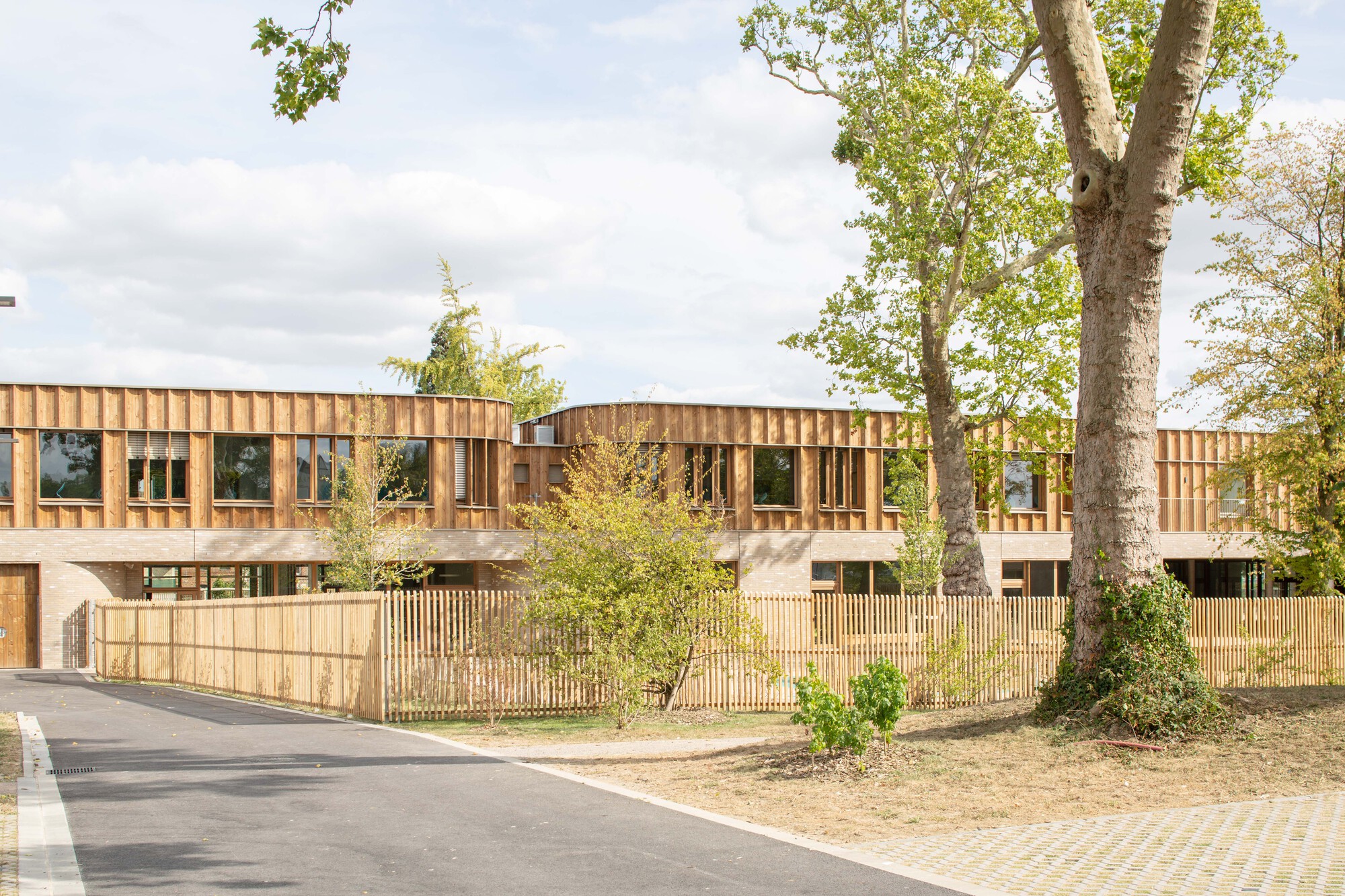 Helene Carrere d'Encausse School / archi5 + bureau faceB