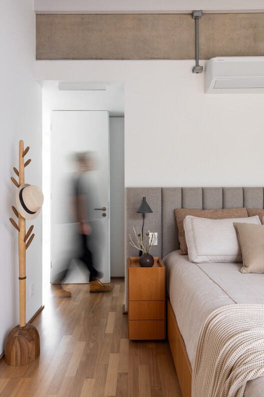 Casa Yano / Peninsula Arquitetura - Fotografía interior, Dormitorio, Camas, Madera, Iluminación