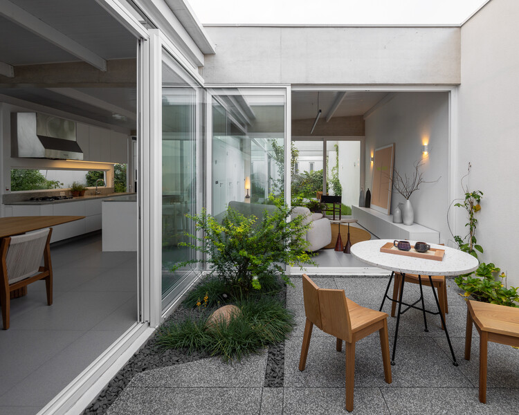 Casa Yano / Peninsula Arquitetura - fotografía de interiores, patio interior
