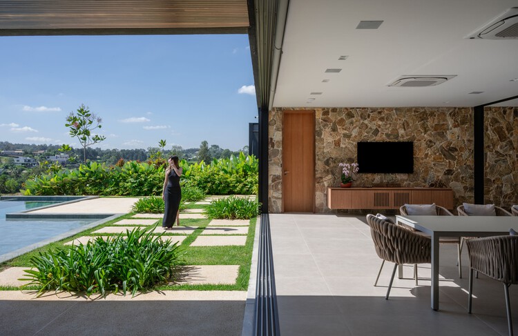 Casa Sucupira / Rodrigo Vilas Boas Arquitetos - fotografía de interiores, jardín, patio interior, hormigón, patio