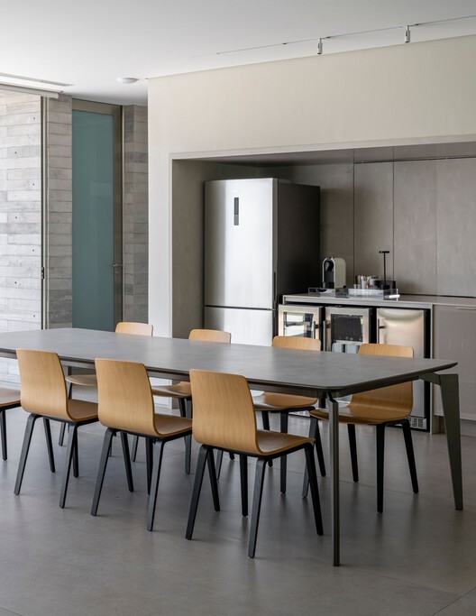 Casa TOT / Celso Laetano Arquitetura - Fotografia de Interiores, Sala de Jantar, Madeira, Mesa, Cadeira