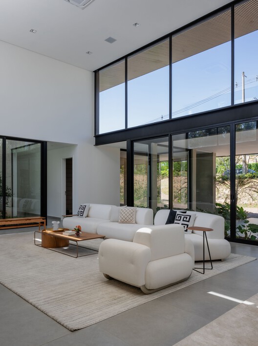 Casa Vila Real Itu / Alexandre Chaguri Arquitetura Casa Vila Real Itu / Alexandre Chaguri Arquitetura - Fotografia de Interiores, Sala de Estar, Sofá, Cadeira