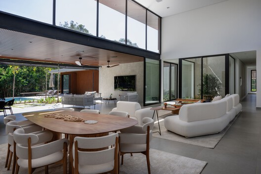 Casa Vila Real Itu / Alexandre Chaguri Arquitetura Casa Vila Real Itu / Alexandre Chaguri Arquitetura - Fotografia de Interiores, Sala de Estar, Cadeira, Aido, Pátio