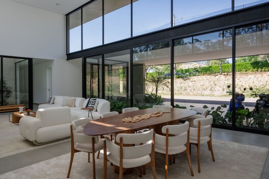 Casa Vila Real Itu / Alexandre Chaguri Arquitetura Casa Vila Real Itu / Alexandre Chaguri Arquitetura - Fotografia de Exterior, Madeira, Mesa, Sofá, Cadeira, Iluminação