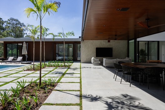 Casa Vila Real Itu / Alexandre Chaguri Arquitetura Casa Vila Real Itu / Alexandre Chaguri Arquitetura - Fotografia de Exterior, Concreto, Aido, Pátio