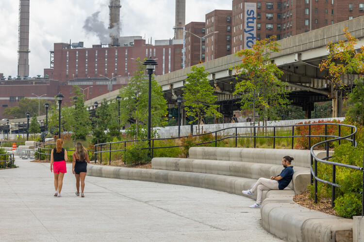 东区河畔公园 / BIG - 建筑图