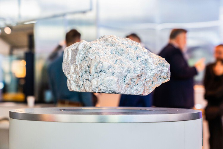 Imagining a World Without Limits: Orama Minimal Frames at BAU Munich 2025 - Image 2 of 7