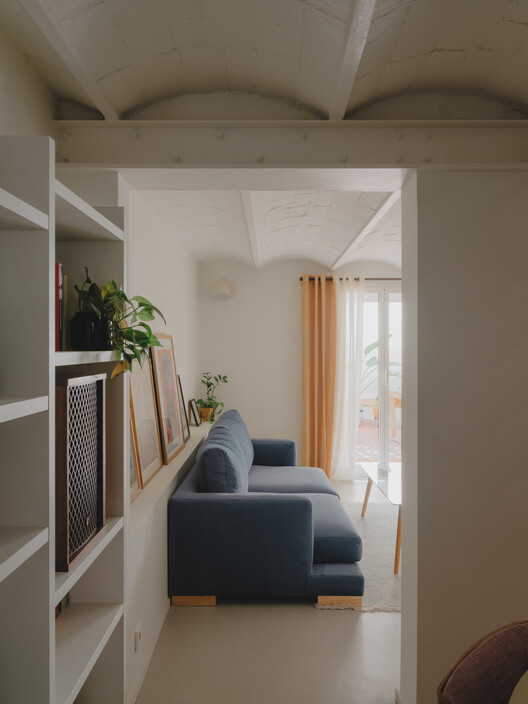 Decoración Departamento Florida Blanca / Ruben Casquero - fotografía de interiores, sala, madera, sillón, iluminación, sillas