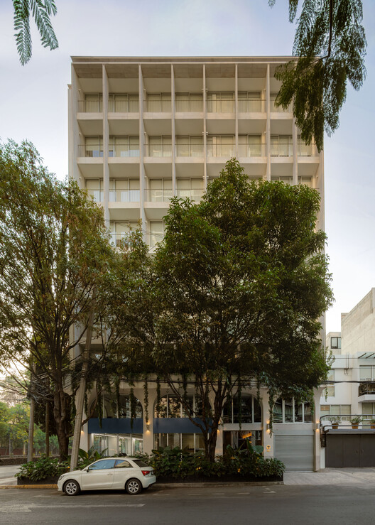 Residencias Edgar Allan Poe / De Rungs Arquitectos + Firmaa - Fotografía exterior, Fachada