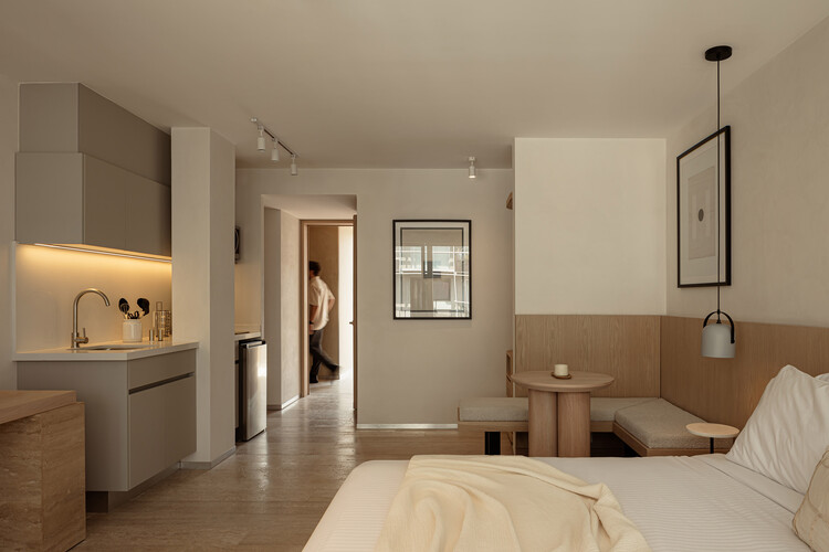 Edgar Allan Poe Residences / De Rungs Arquitectos + Firmaa - Fotografía de interiores, dormitorios, camas, sillas