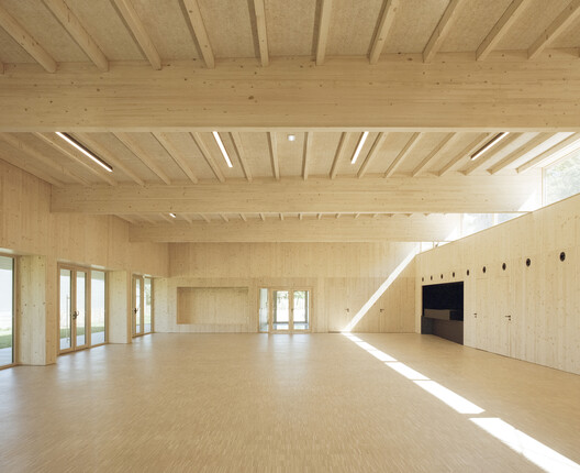 Willgottheim–Woellenheim Multipurpose Hall / rhb architectes Willgottheim–Woellenheim Multipurpose Hall / rhb architectes - Image 4 of 18