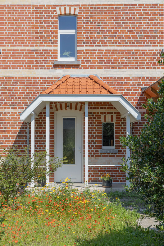 Hofbode II Semi-Detached House / Marge architecten - Exterior Photography, Brick, Door, Garden, Column